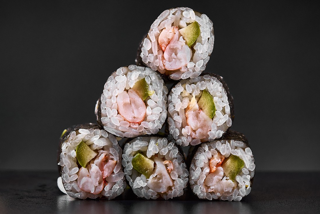 Maki de langostino y espárrago