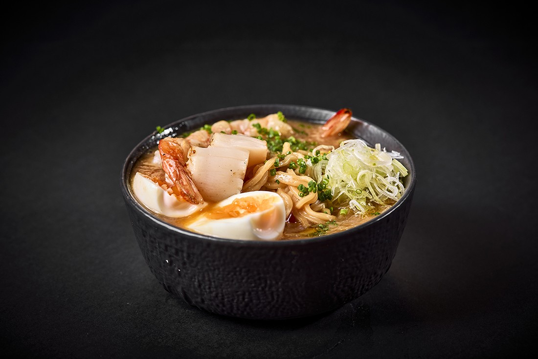 Ramen de pescado y marisco con miso